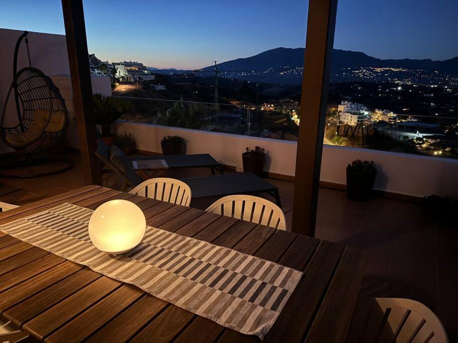 דירות Sitio de Calahonda Casa Cerro Azul In La Cala Hills Club מראה חיצוני תמונה