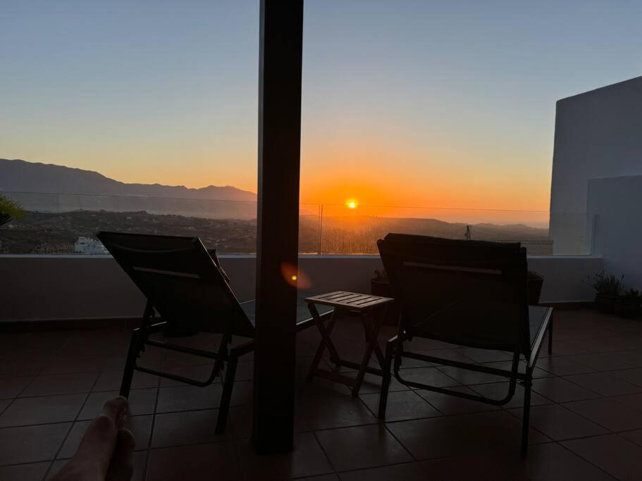 דירות Sitio de Calahonda Casa Cerro Azul In La Cala Hills Club מראה חיצוני תמונה