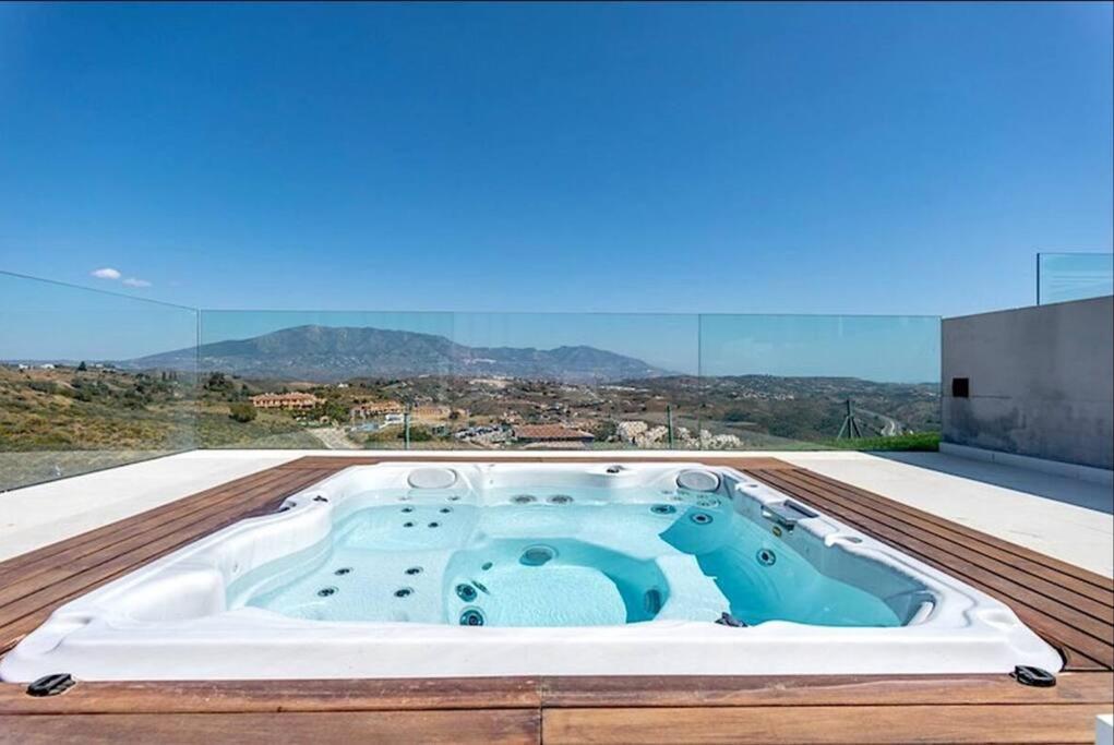 דירות Sitio de Calahonda Casa Cerro Azul In La Cala Hills Club מראה חיצוני תמונה