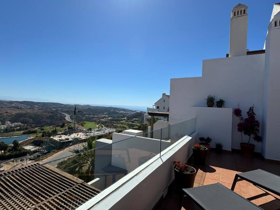 דירות Sitio de Calahonda Casa Cerro Azul In La Cala Hills Club מראה חיצוני תמונה